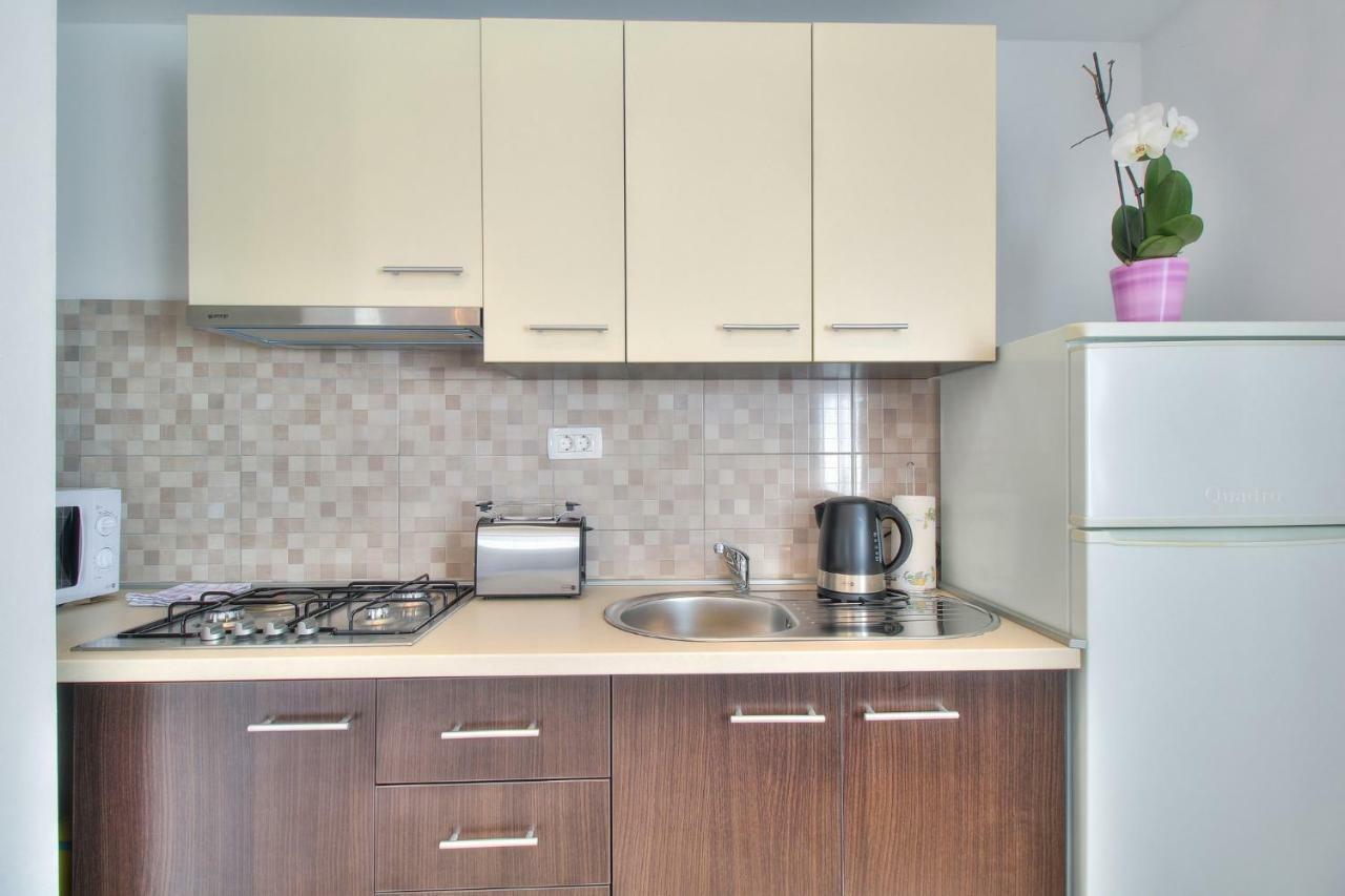Apartments Antunovic 乌马格 外观 照片