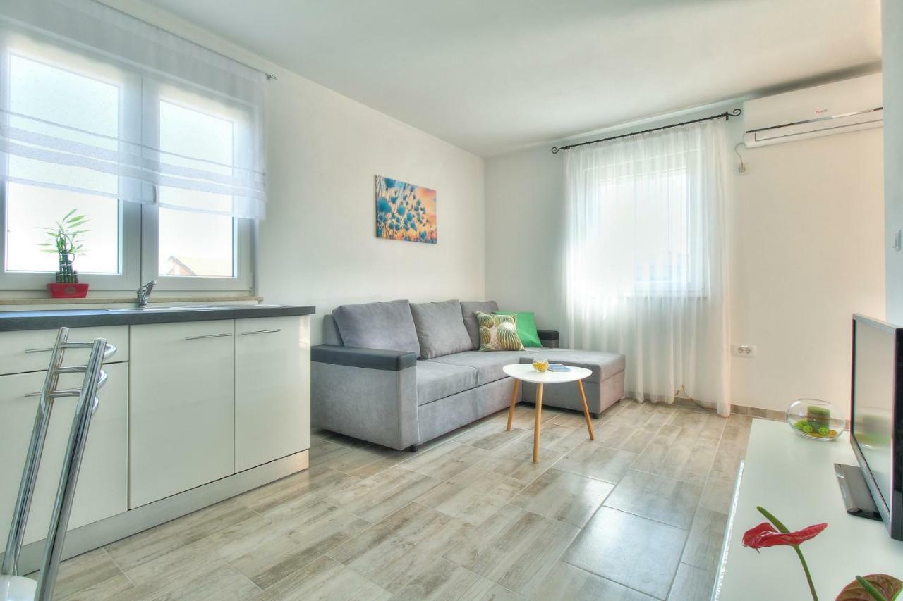 Apartments Antunovic 乌马格 外观 照片